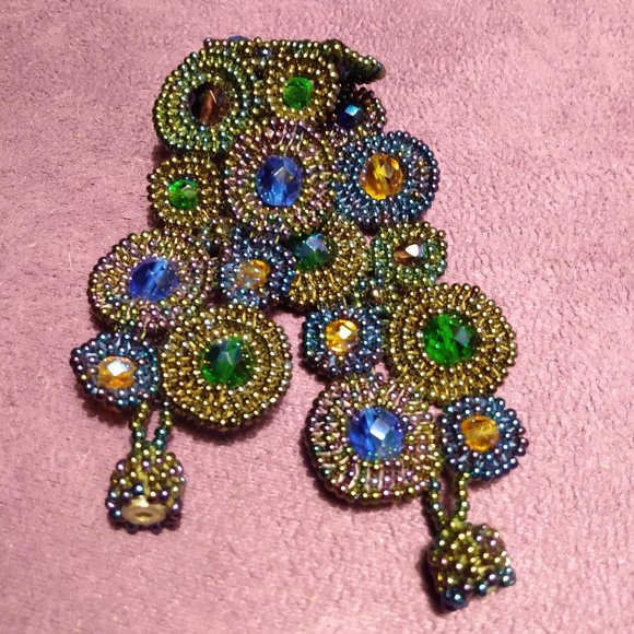 Metallic Seed Bead Bracelet - Picture 5 of 5